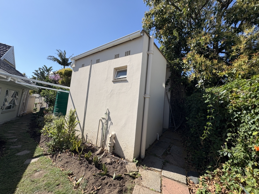 4 Bedroom Property for Sale in Nahoon Beach Eastern Cape